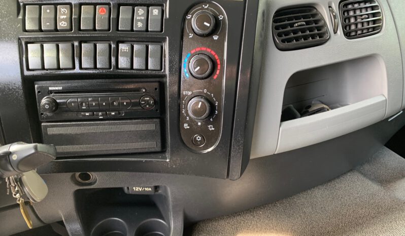 RENAULT D 180 pieno