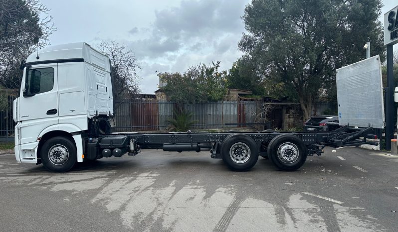 MERCEDES ACTROS 2542 pieno