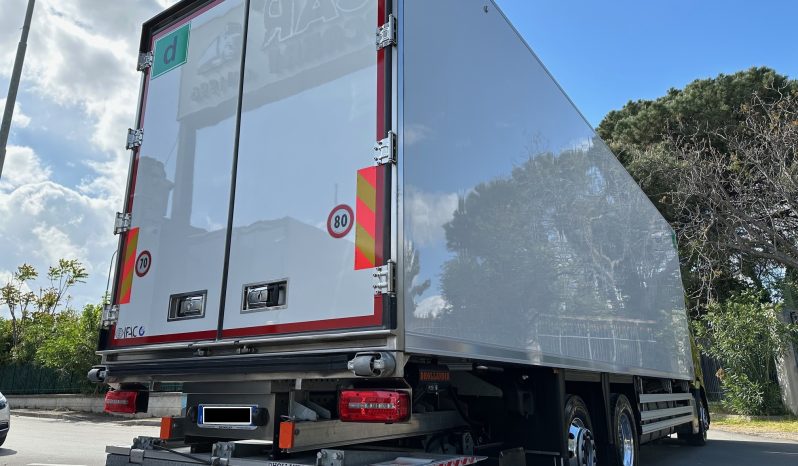 DAF XD450 pieno