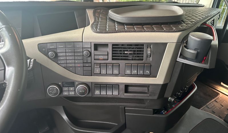 VOLVO FH460 pieno