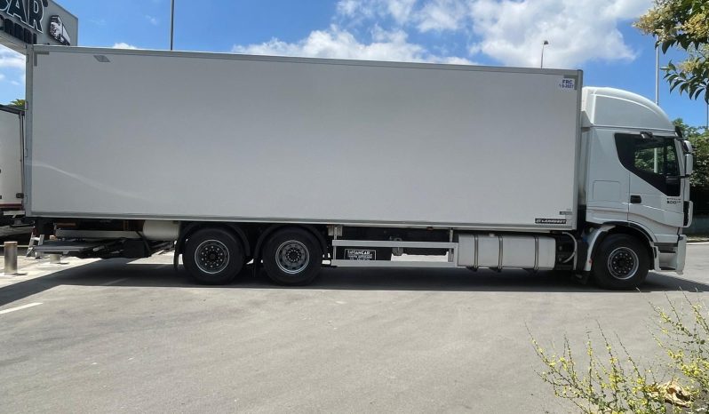IVECO STRALIS 500 HI WAY pieno