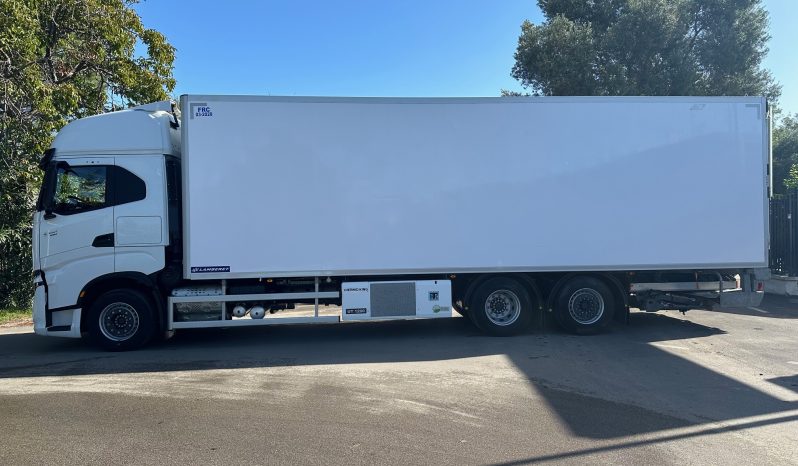 IVECO S-WAY 490 pieno