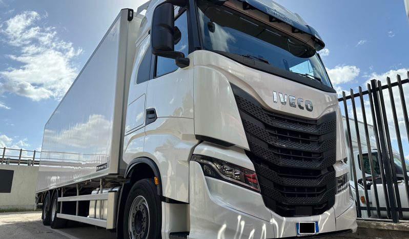 IVECO S-WAY 490 pieno