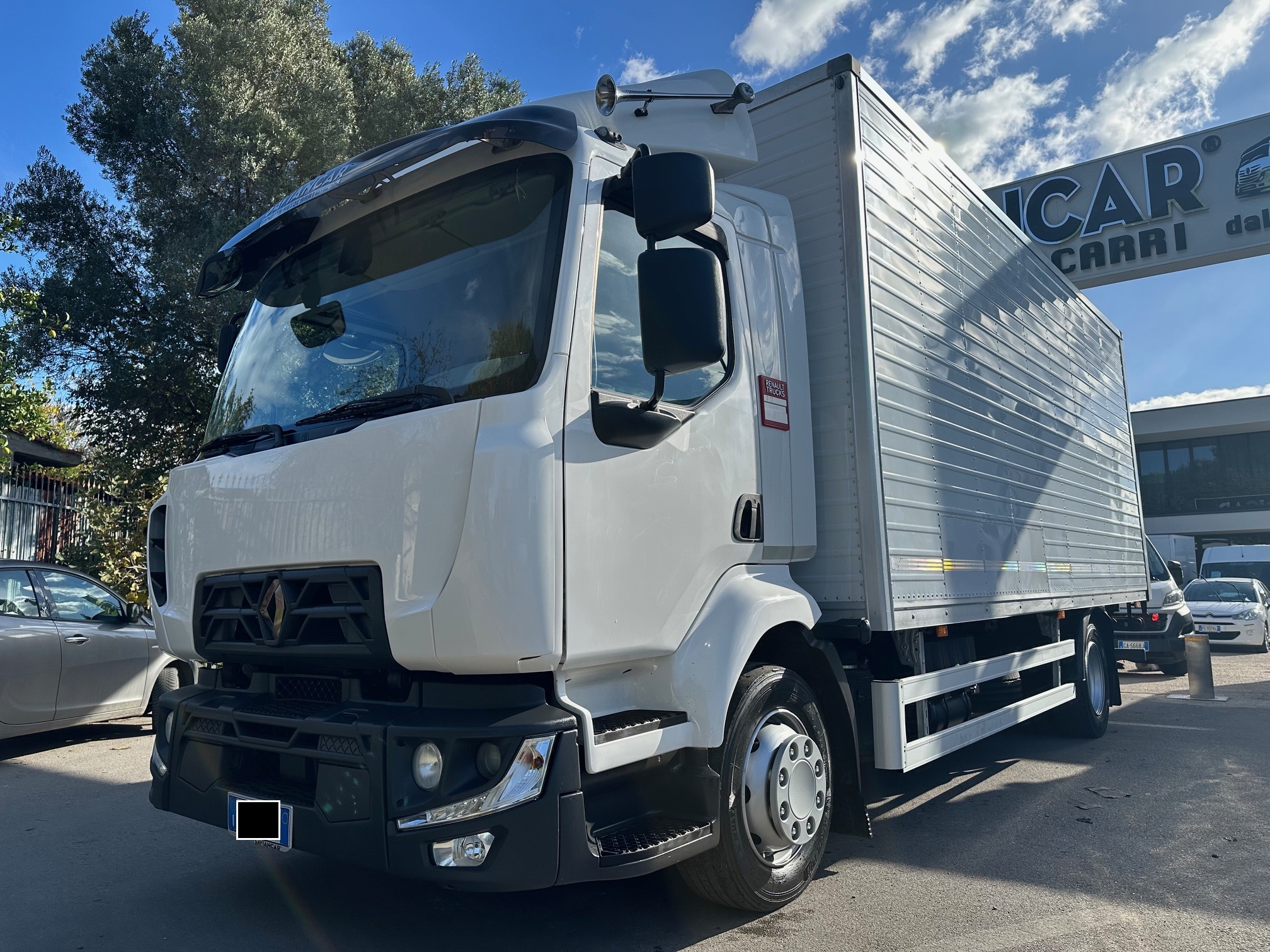 RENAULT D12