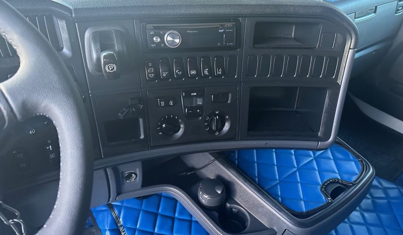 SCANIA R450 pieno