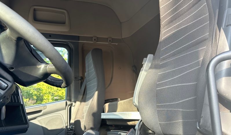SCANIA R450 pieno