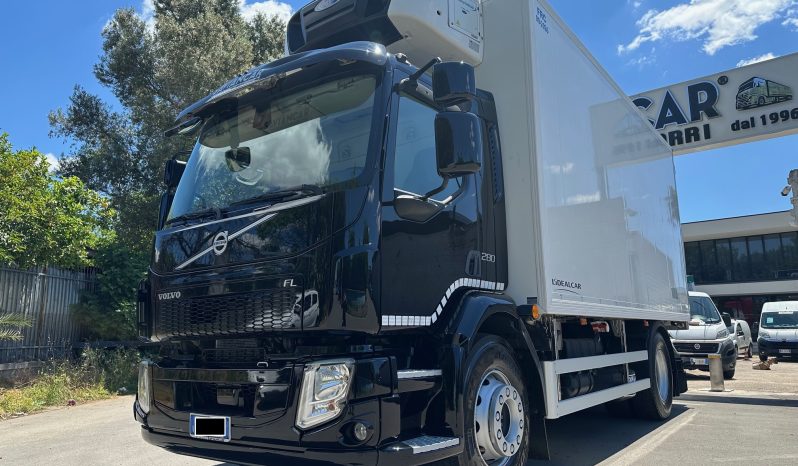 VOLVO FL280 pieno