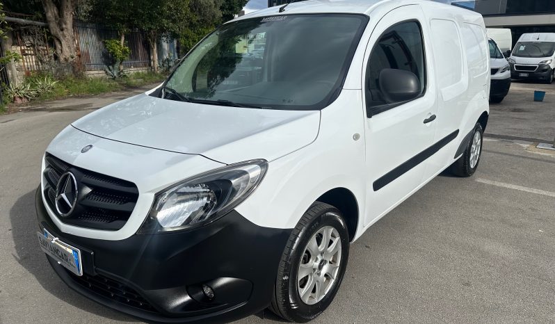 MERCEDES CITAN pieno