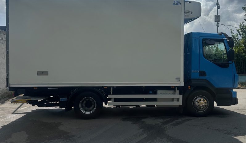 VOLVO FL250 pieno