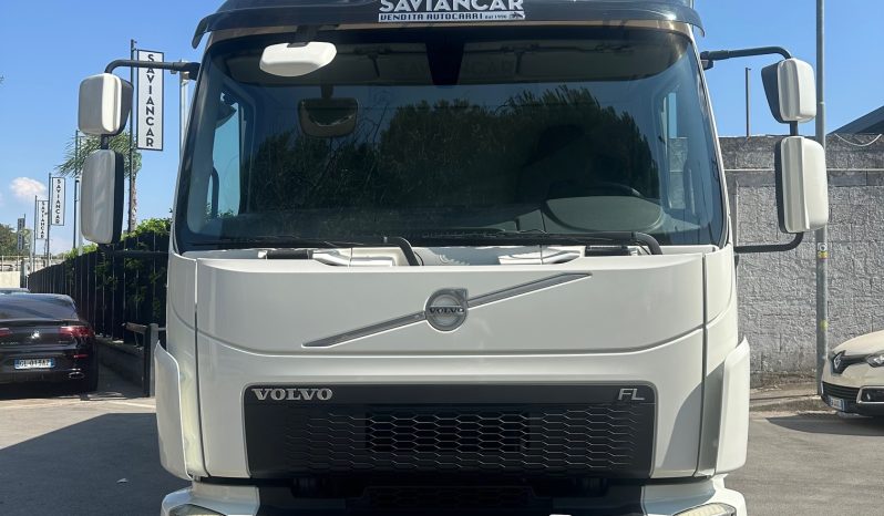 VOLVO FL250 pieno