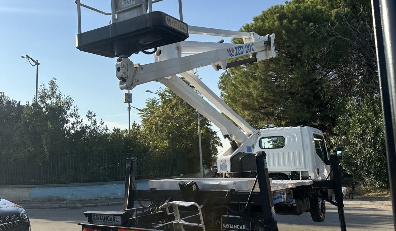 NISSAN CABSTAR pieno
